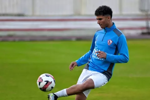 مصدر ليلا كورة: تعثر انتقال لاعب الزمالك الشاب إلى فاركو